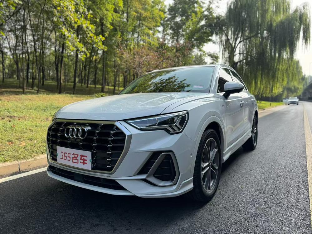 Audi Audi Q3