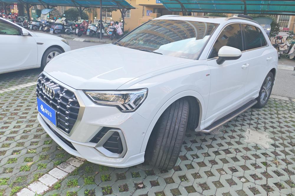 Audi Audi Q3