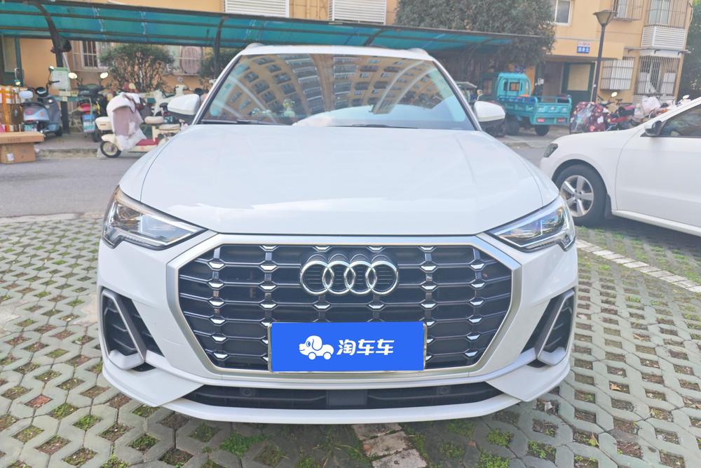 Audi Audi Q3