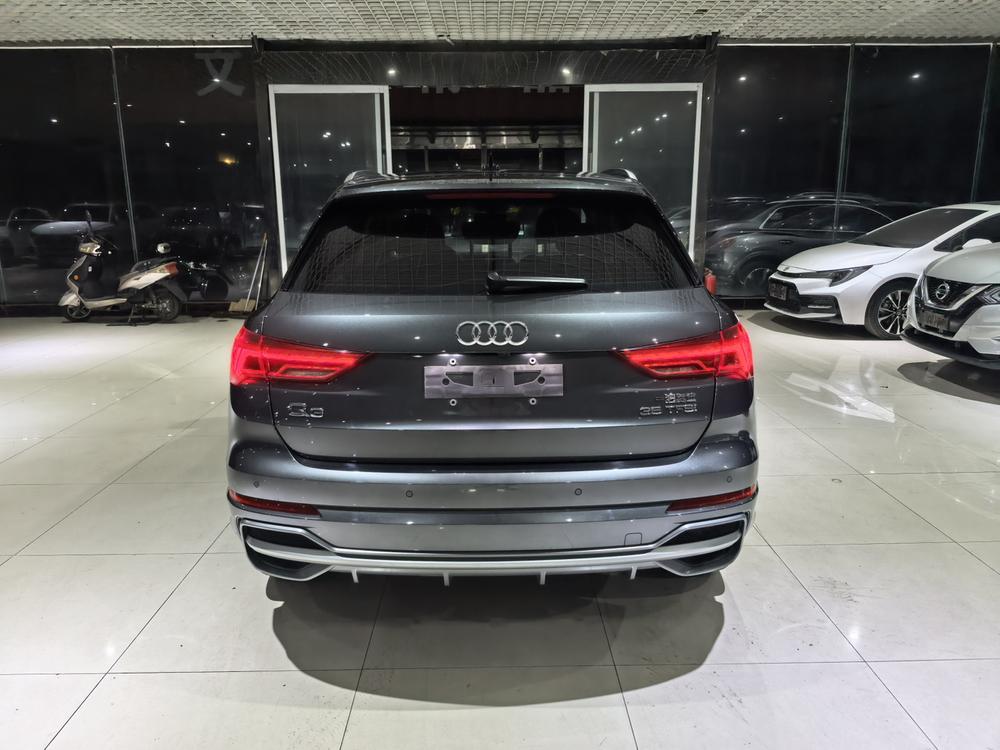 Audi Audi Q3