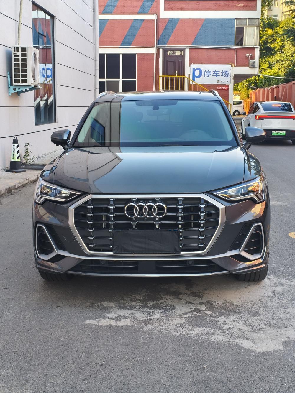 Audi Audi Q3