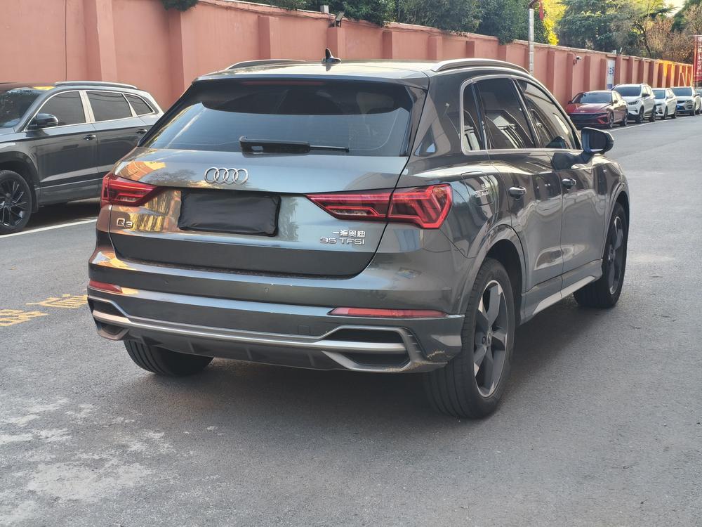 Audi Audi Q3