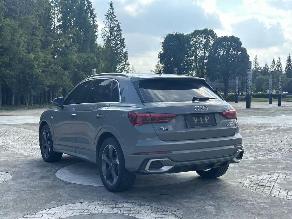 Audi Audi Q3