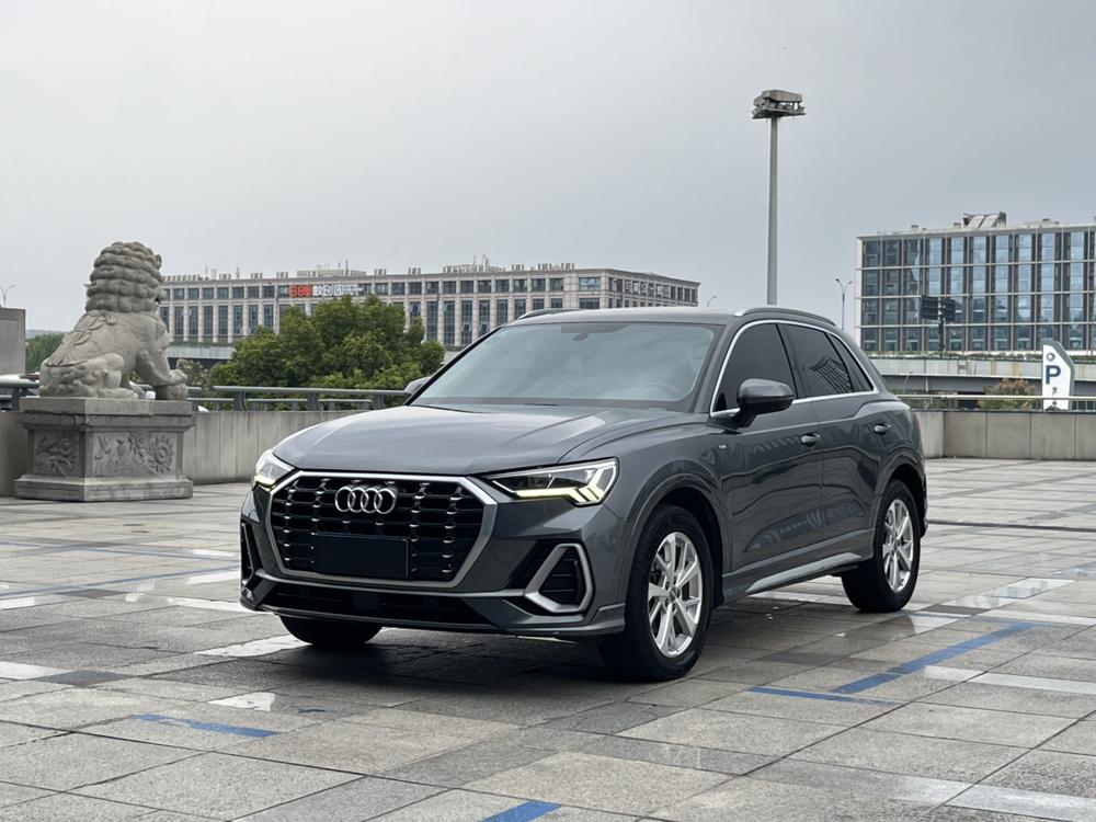 Audi Audi Q3