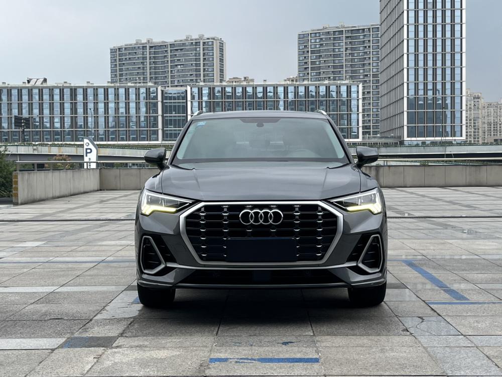 Audi Audi Q3