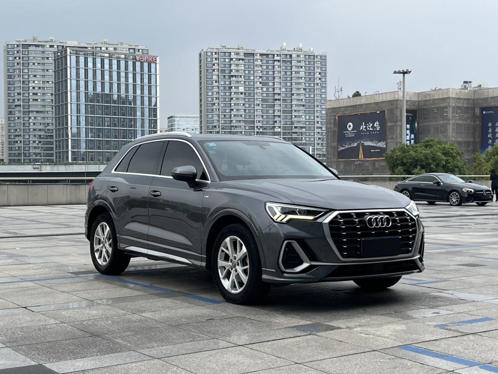 Audi Audi Q3