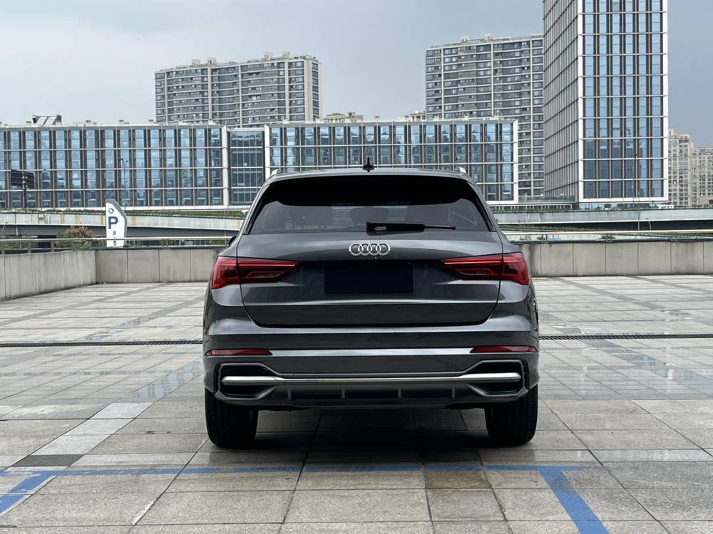 Audi Audi Q3