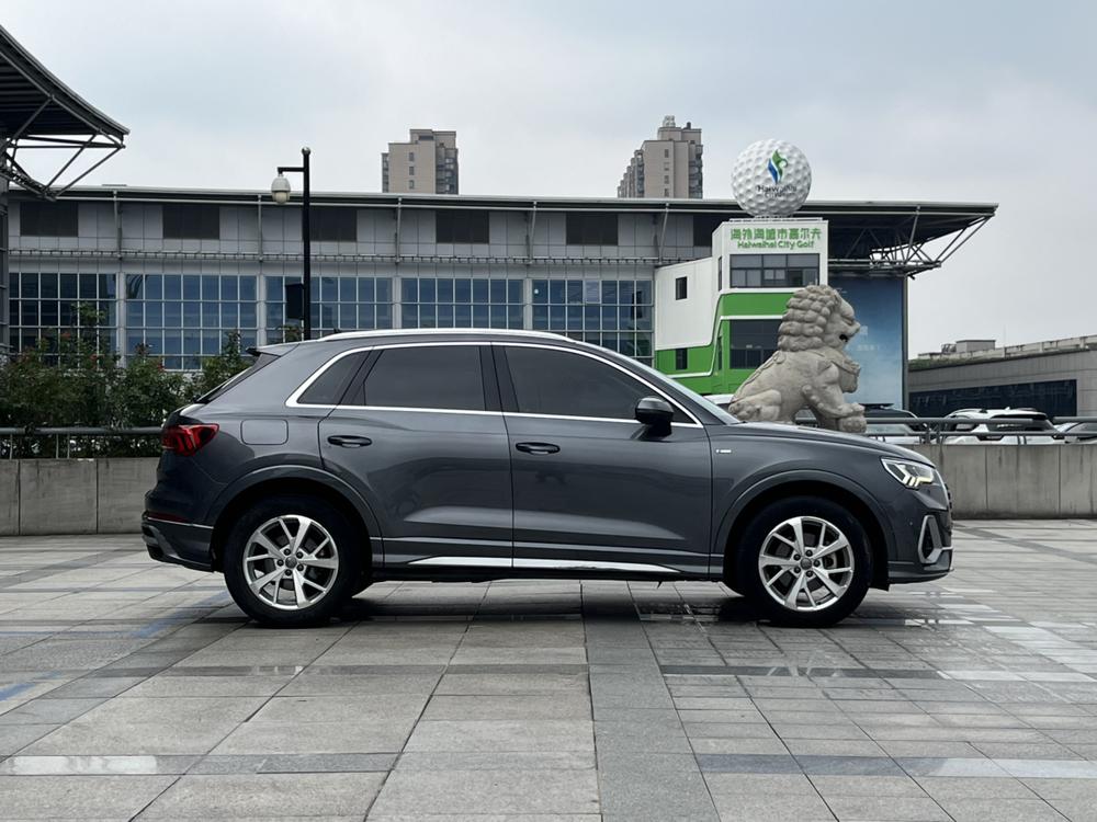 Audi Audi Q3
