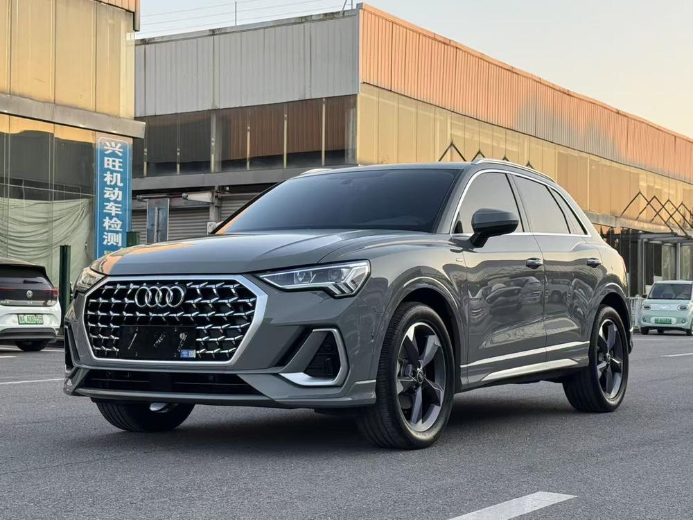 Audi Audi Q3