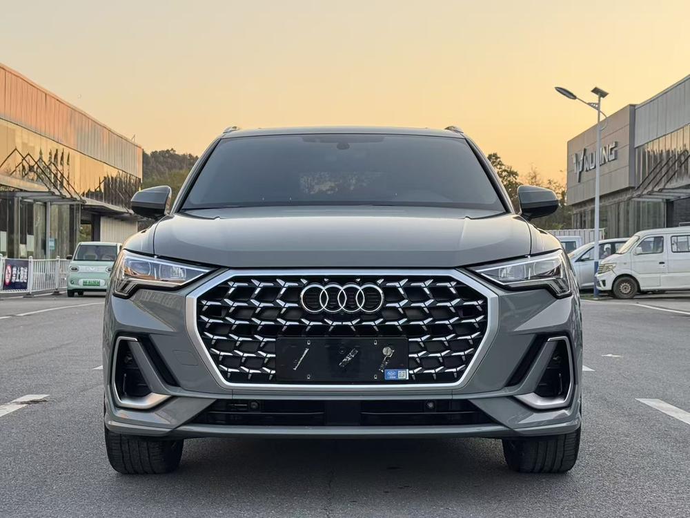 Audi Audi Q3
