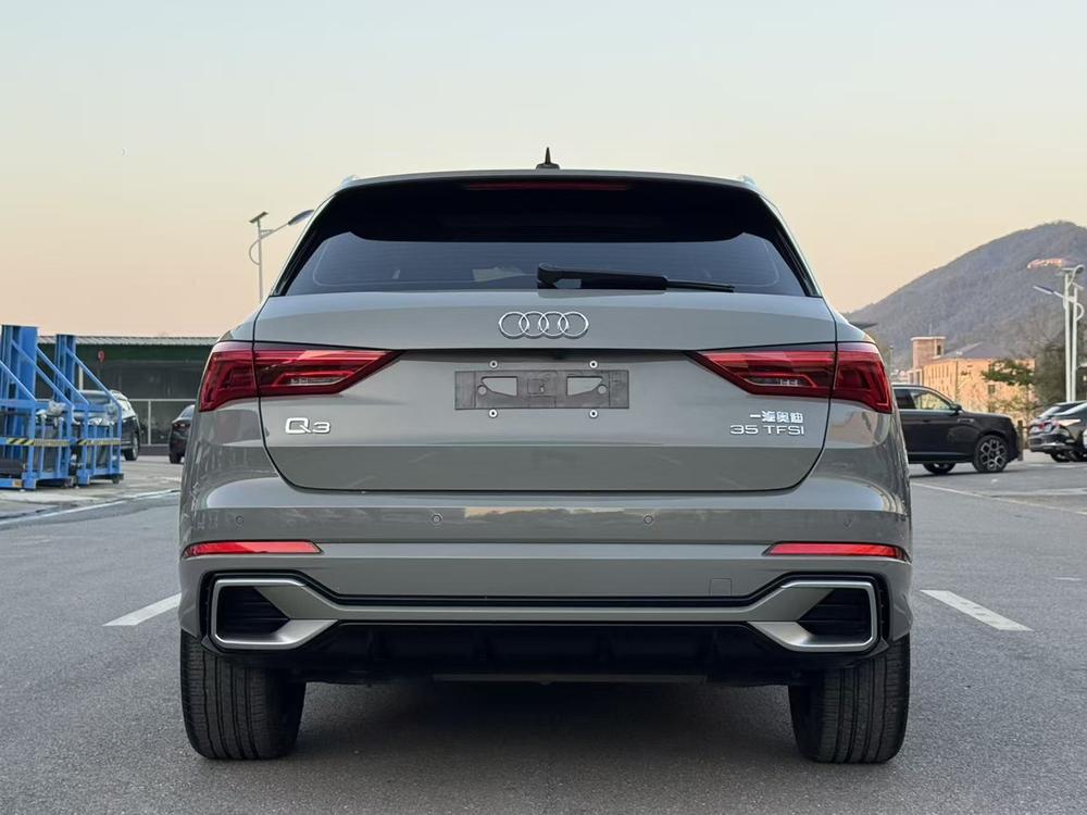 Audi Audi Q3