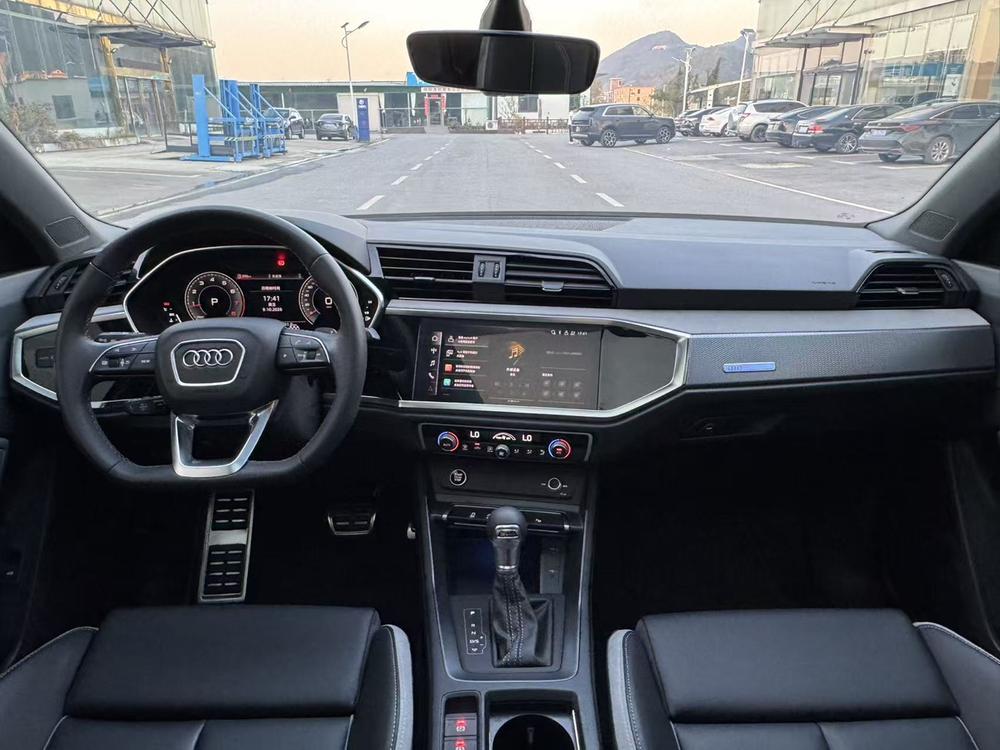 Audi Audi Q3