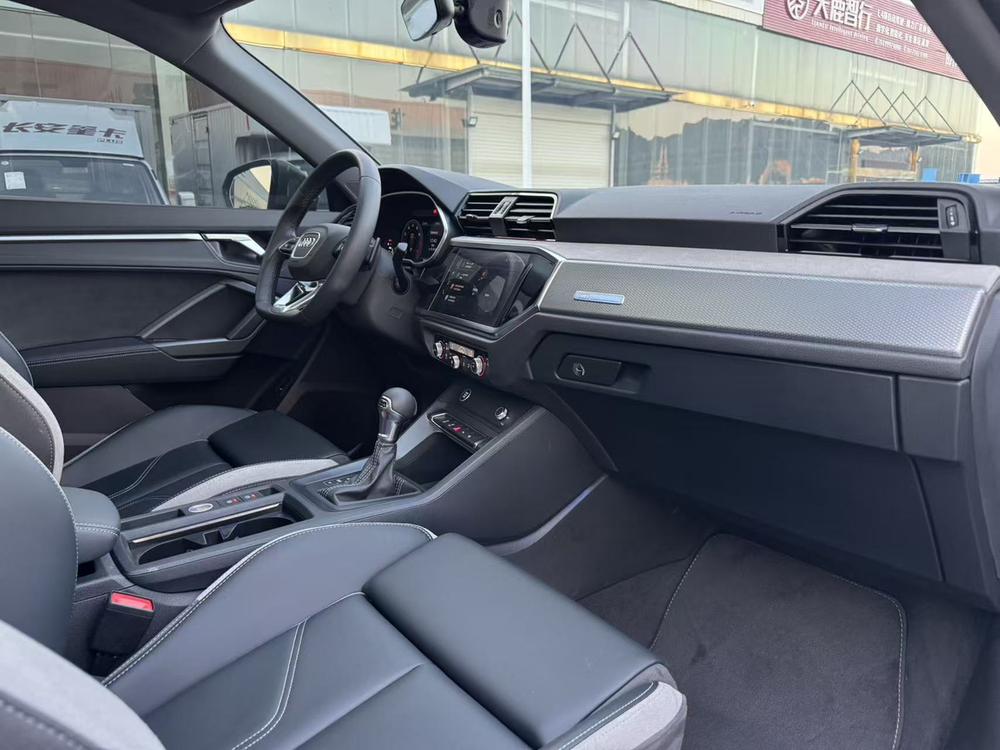 Audi Audi Q3