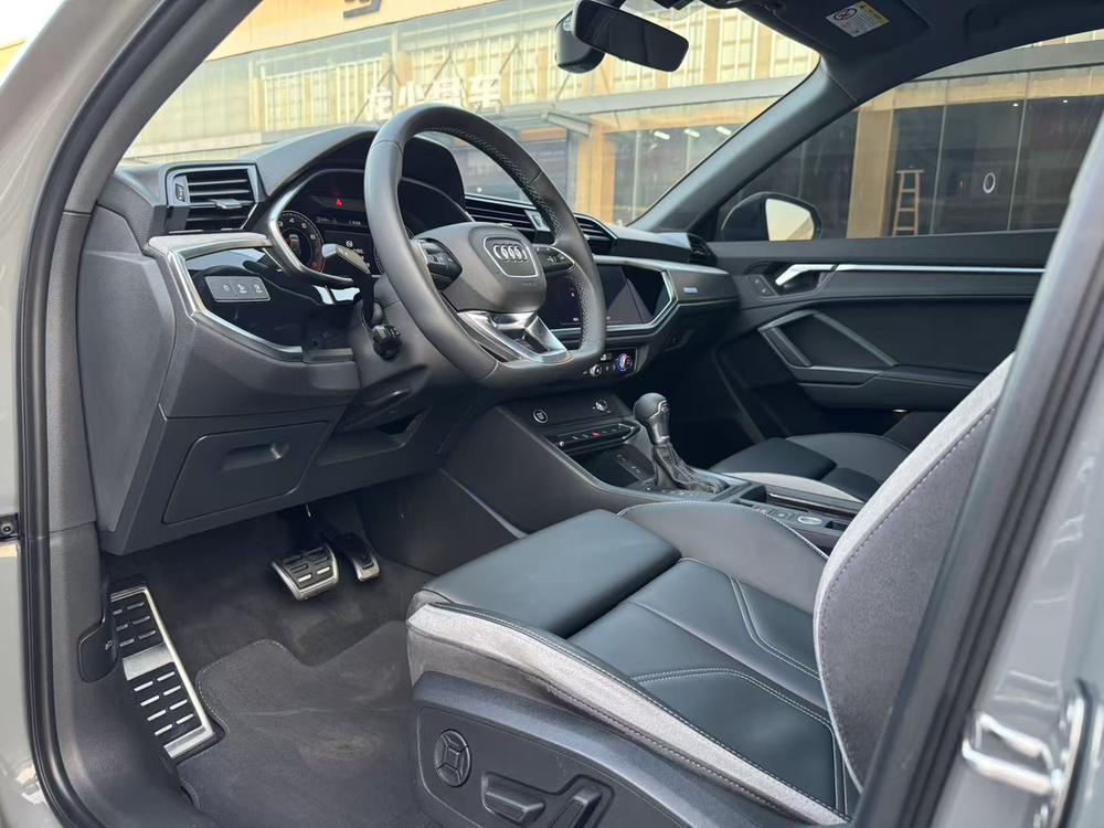Audi Audi Q3