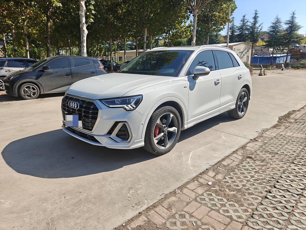 Audi Audi Q3