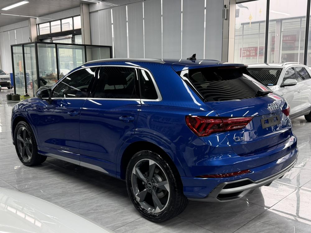 Audi Audi Q3