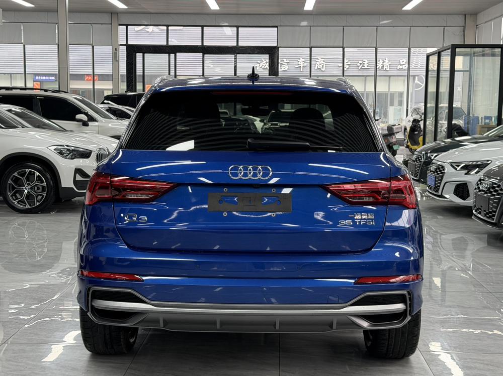 Audi Audi Q3