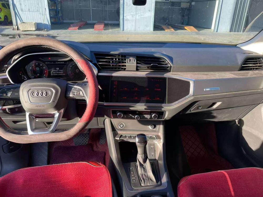 Audi Audi Q3