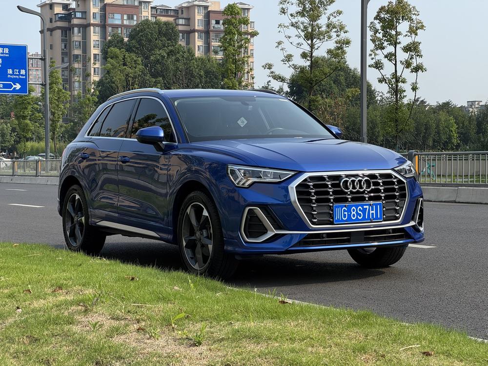 Audi Audi Q3