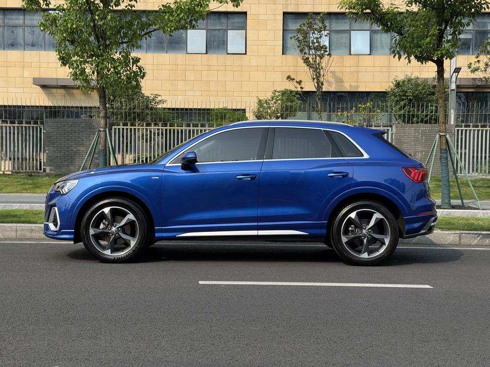 Audi Audi Q3