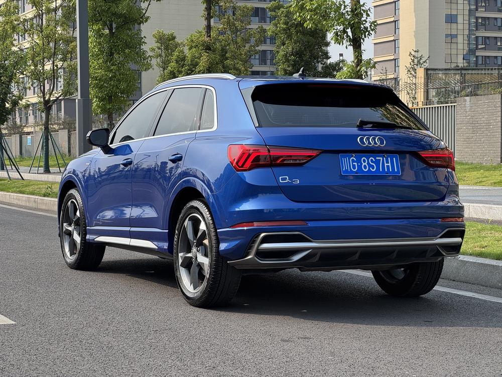 Audi Audi Q3