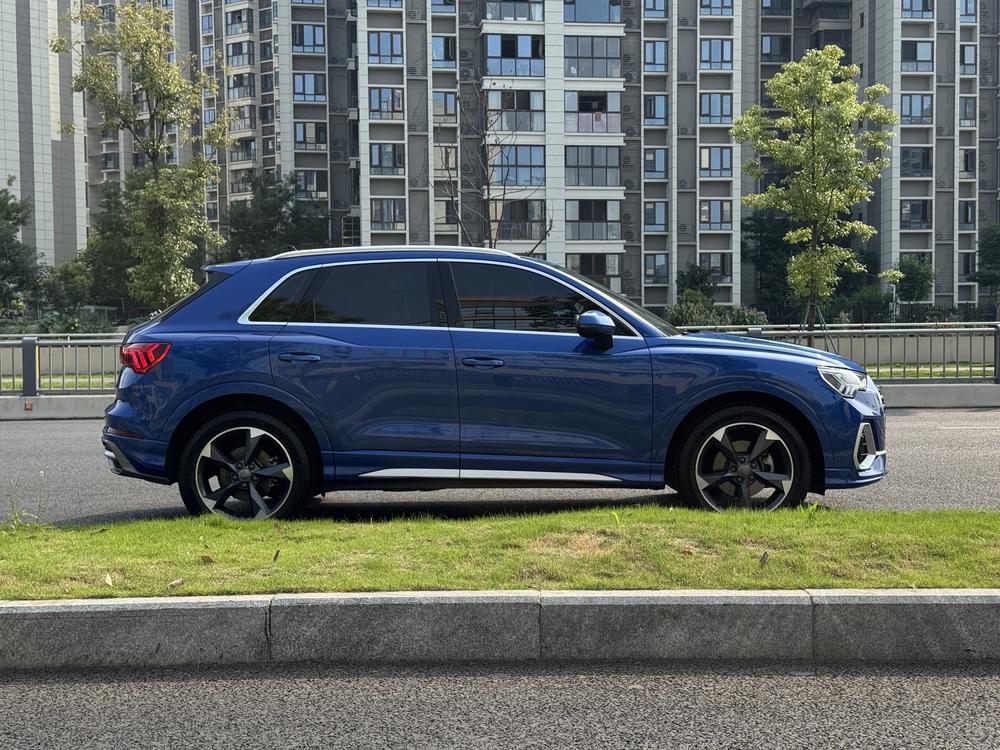 Audi Audi Q3