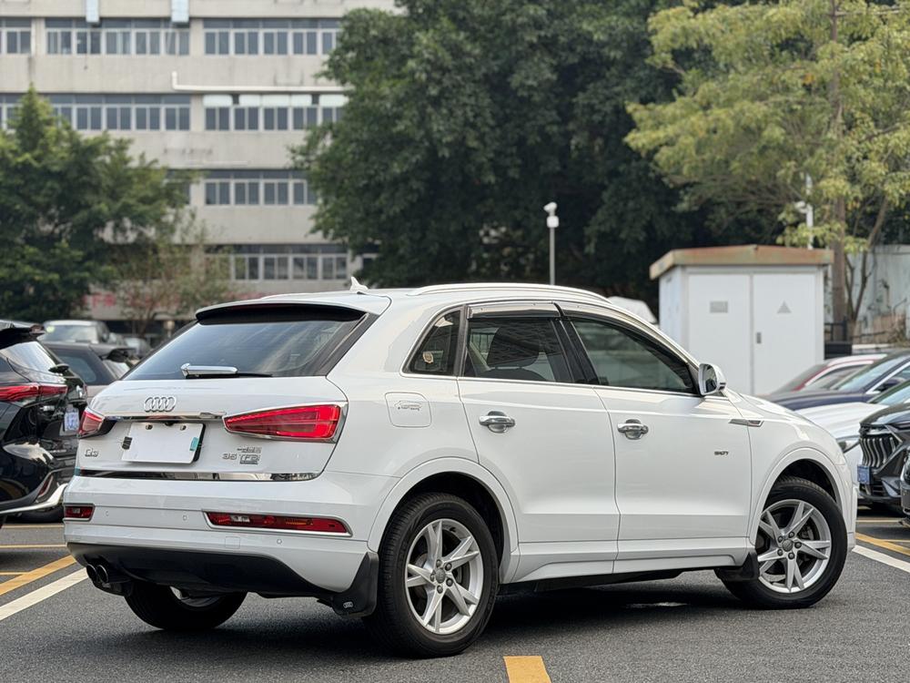 Audi Audi Q3