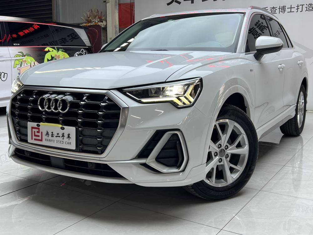 Audi Audi Q3