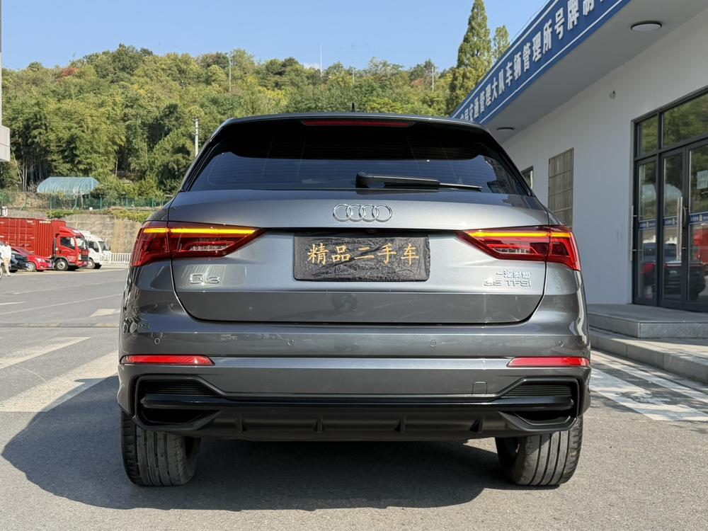 Audi Audi Q3