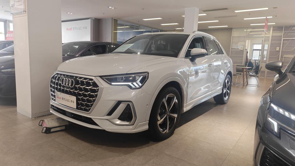 Audi Audi Q3