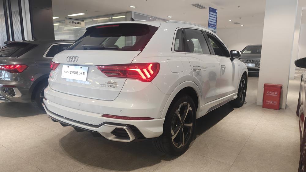 Audi Audi Q3