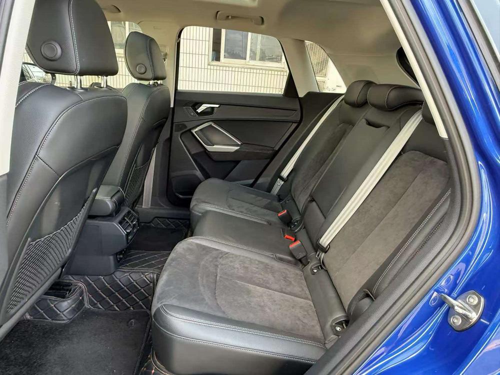 Audi Audi Q3