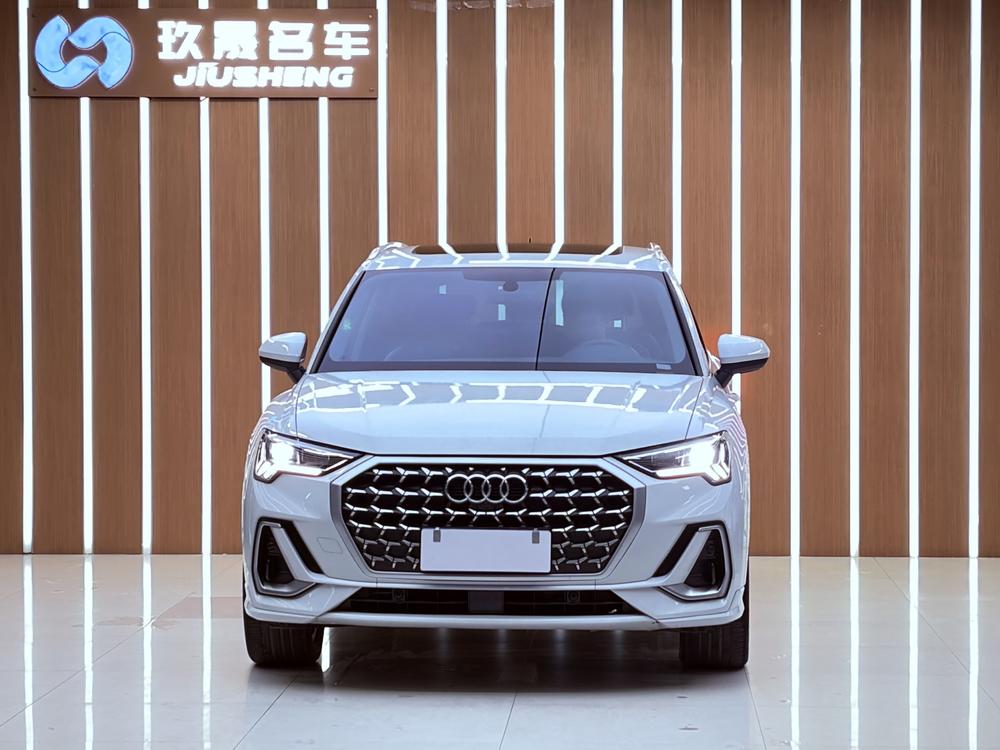 Audi Audi Q3