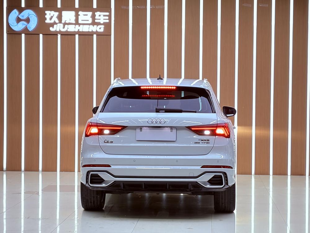 Audi Audi Q3