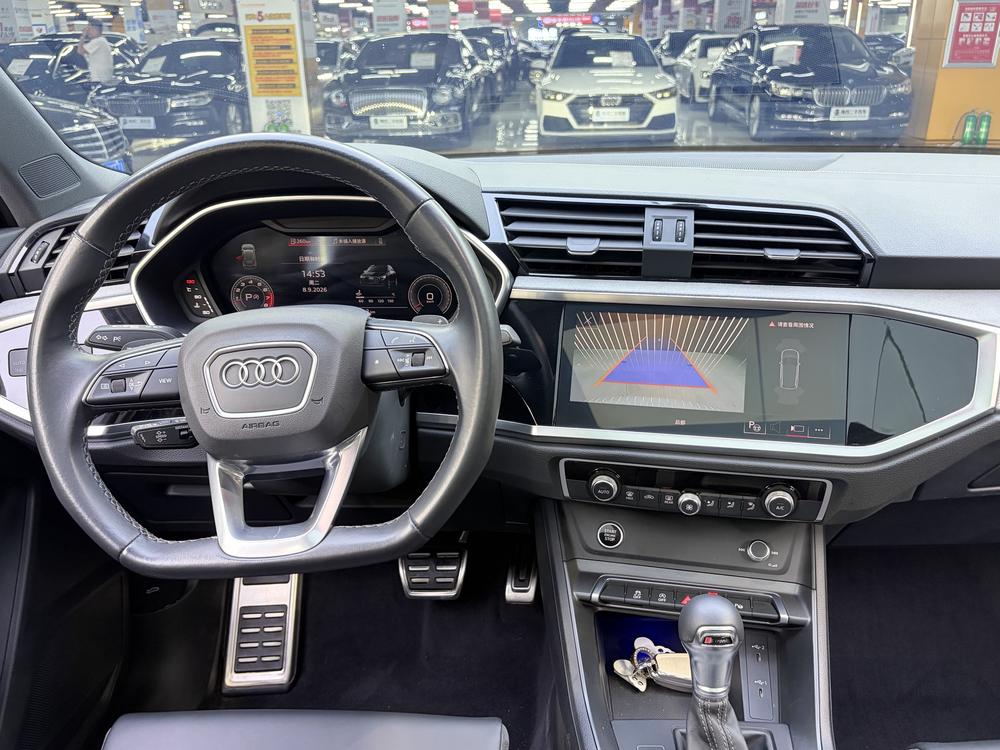Audi Audi Q3