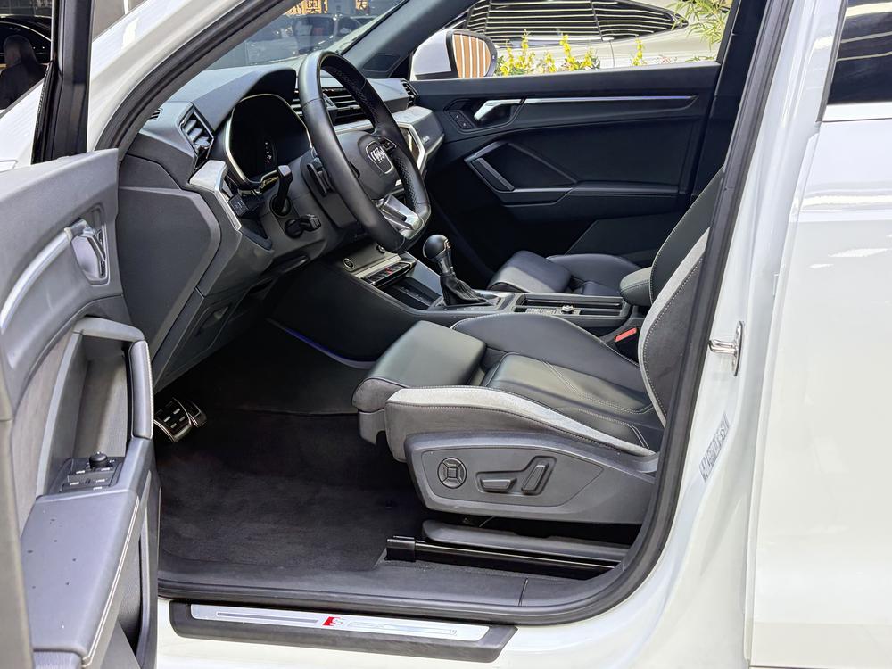 Audi Audi Q3