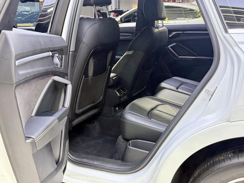 Audi Audi Q3