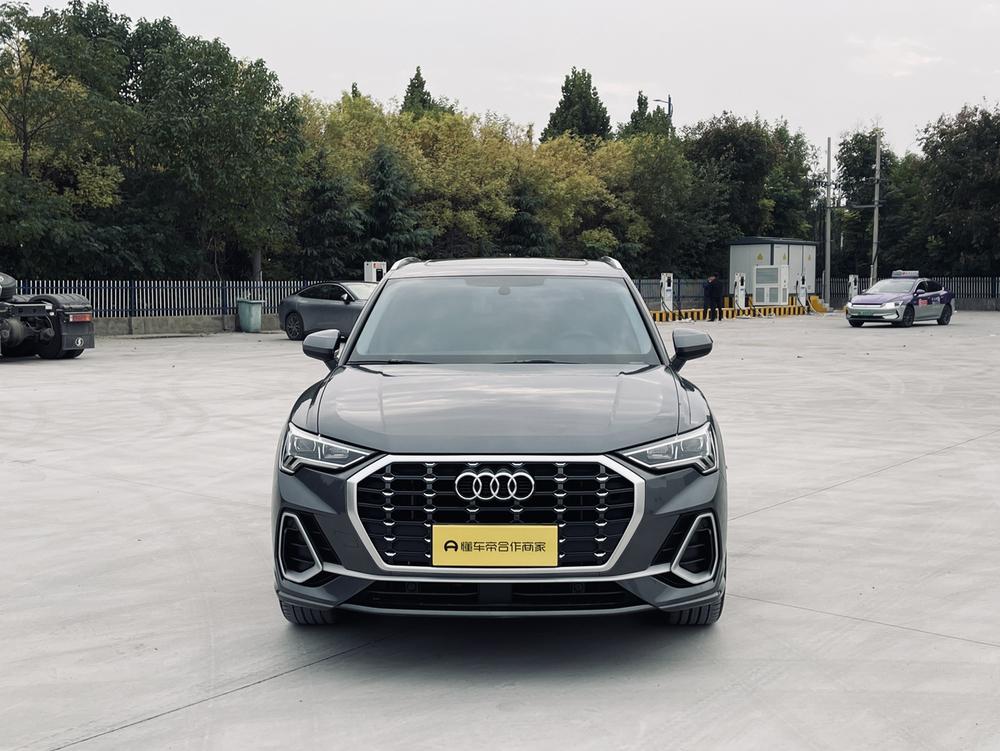 Audi Audi Q3