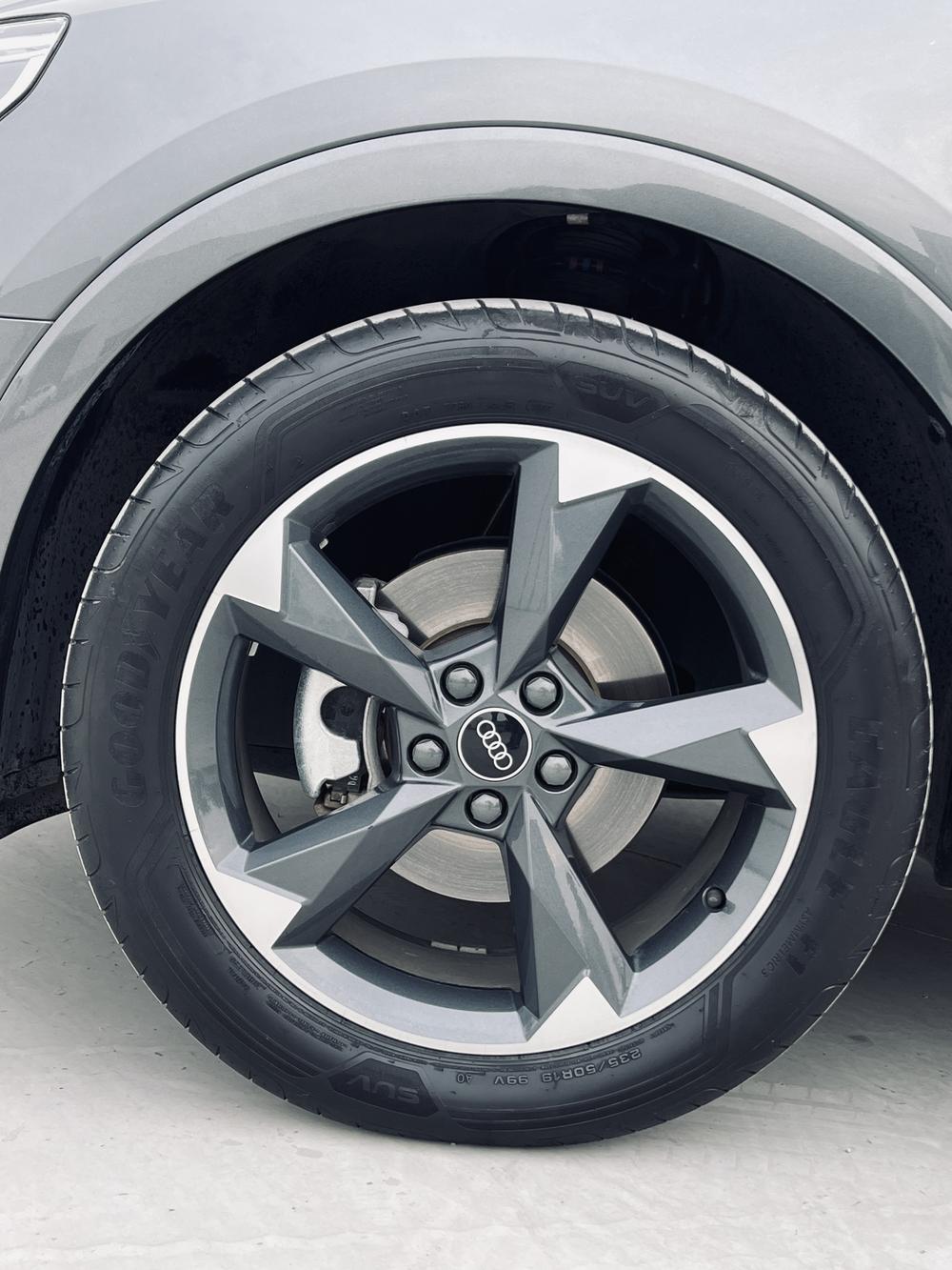Audi Audi Q3
