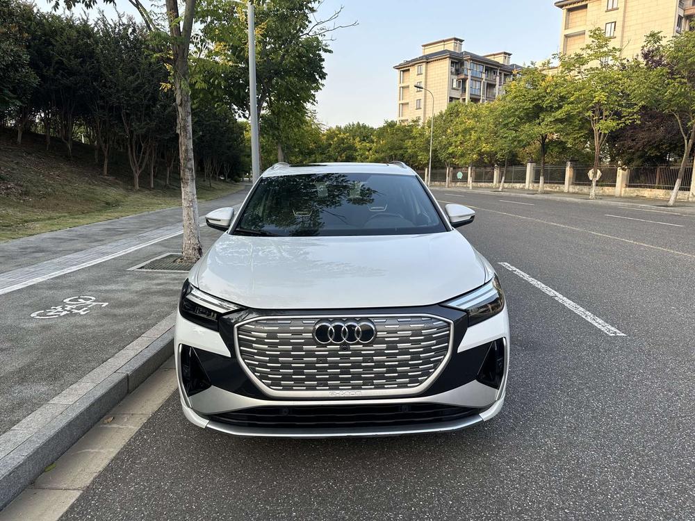Audi Audi Q4 e-tron