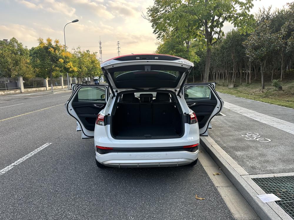 Audi Audi Q4 e-tron