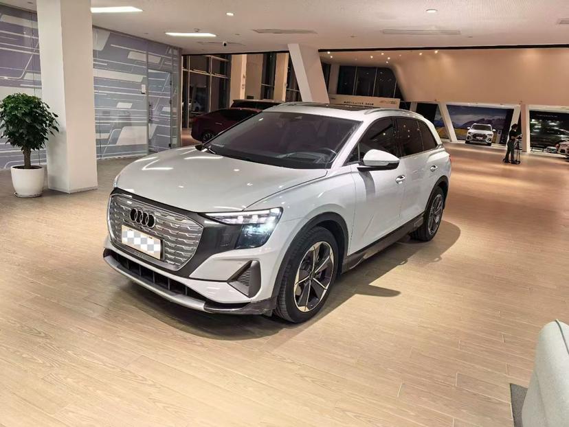 Audi Audi Q5 e-tron