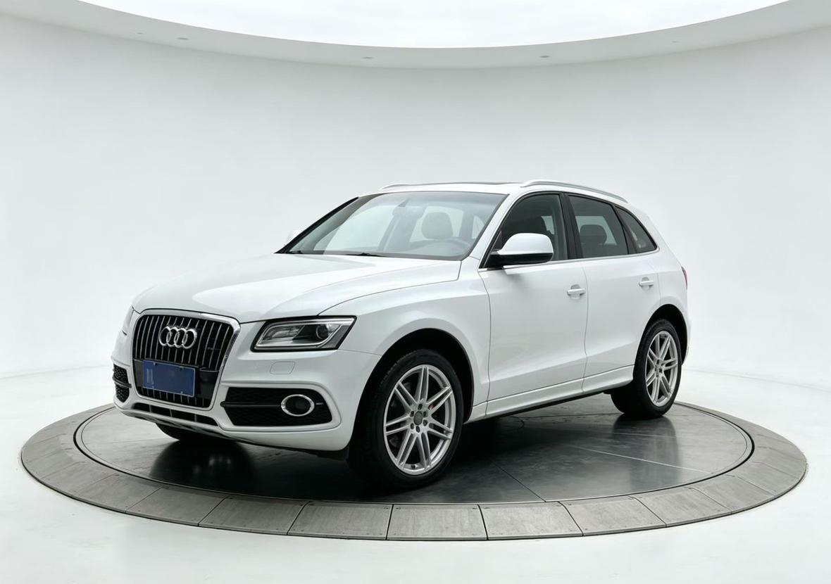 Audi Audi Q5 (Import)