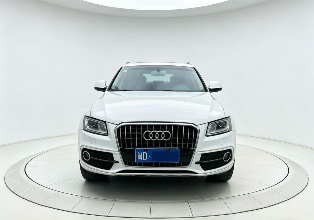Audi Audi Q5 (Import)