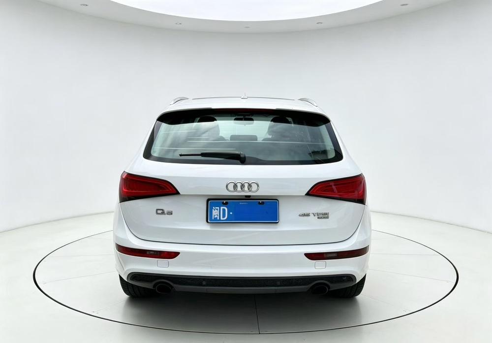 Audi Audi Q5 (Import)
