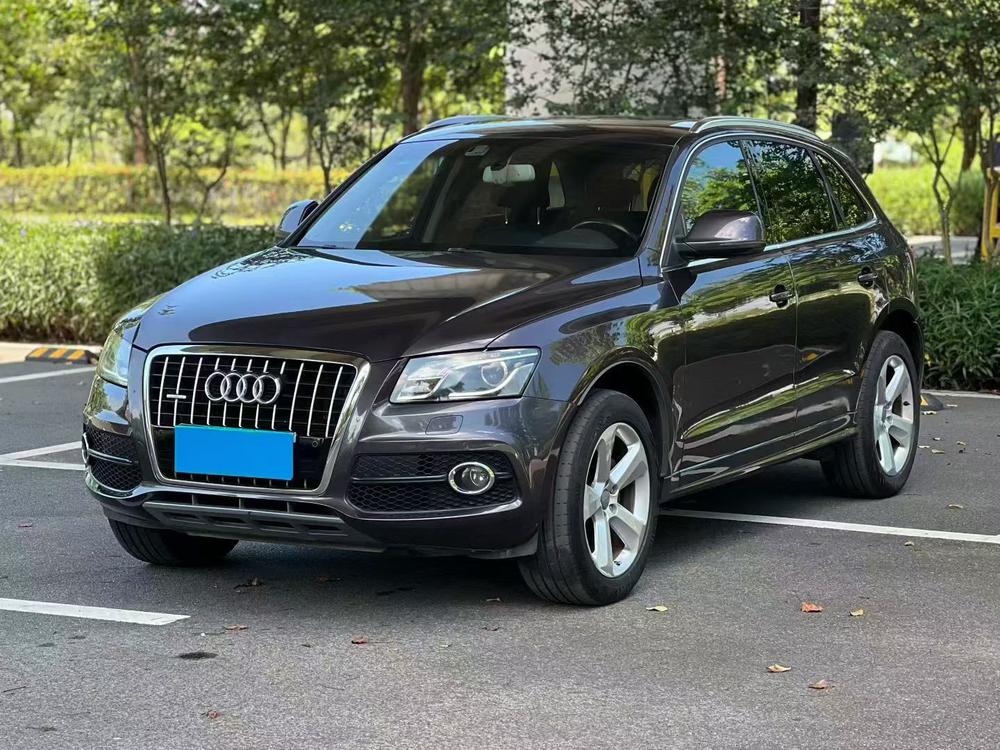 Audi Audi Q5 (Import)
