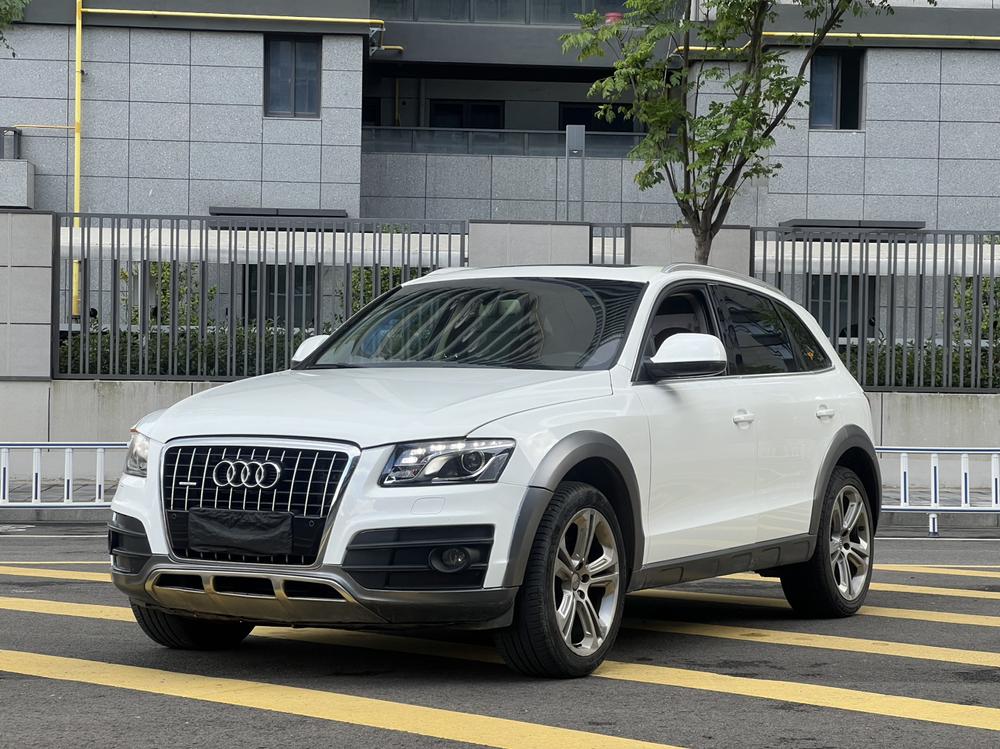 Audi Audi Q5 (Import)