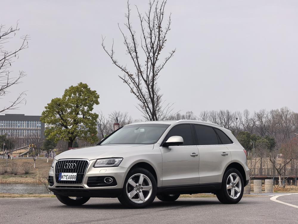 Audi Audi Q5