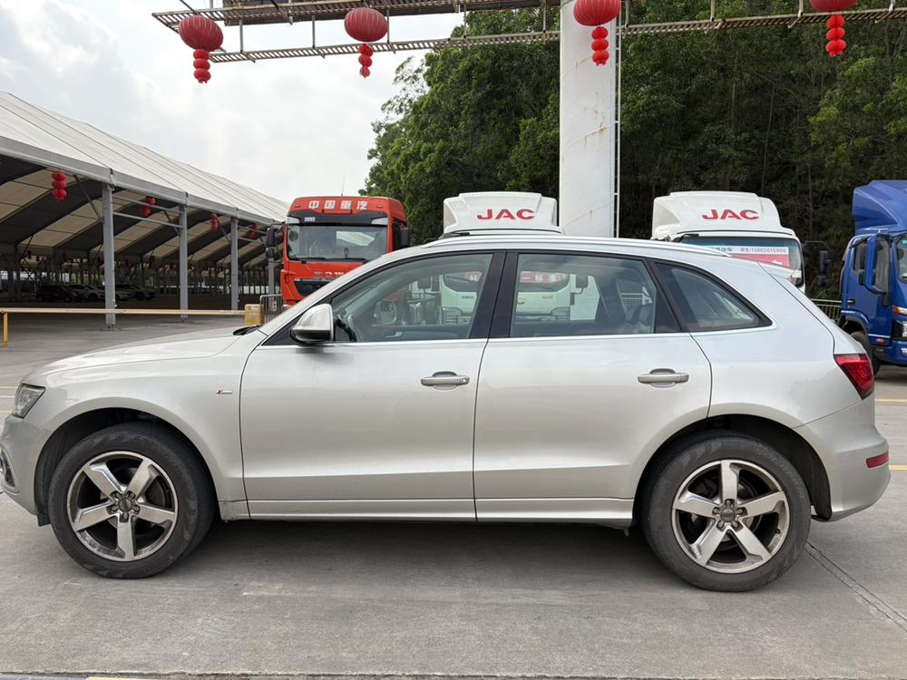 Audi Audi Q5
