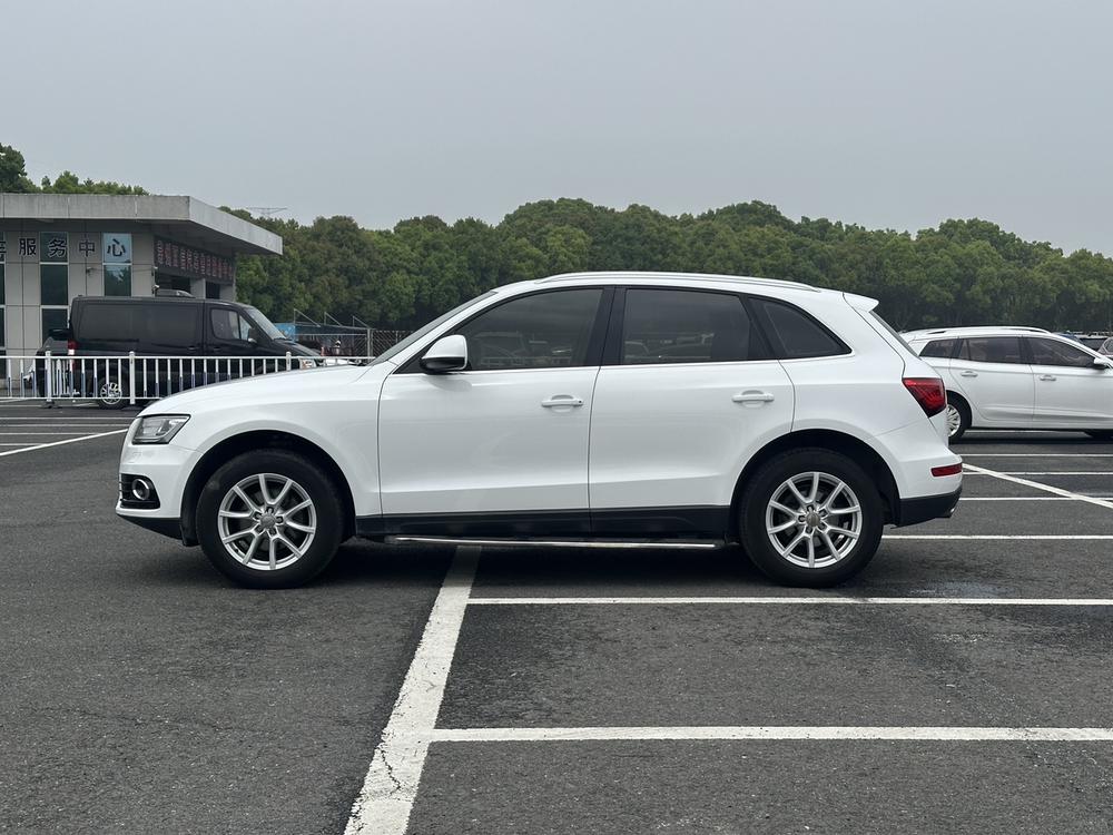 Audi Audi Q5